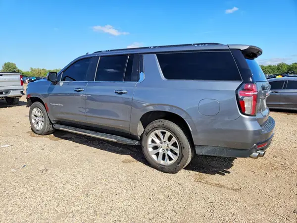 1GNSCFKD4MR312351 — 2021 Chevrolet Suburban, фото 2 с аукциона Copart 05.10.2026, Передняя часть