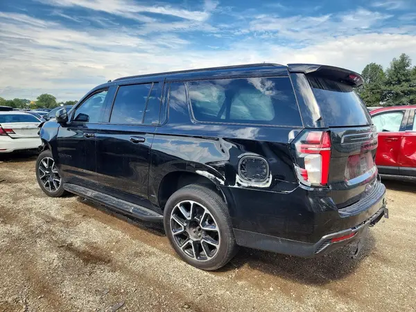 1GNSKEKD9NR179844 — 2022 Chevrolet Suburban, фото 2 с аукциона Copart, Передняя часть