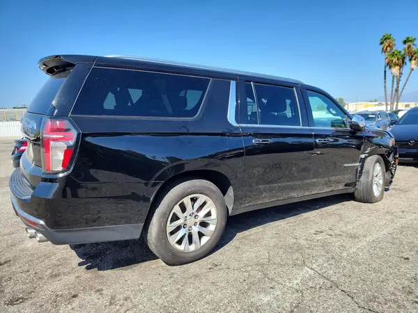 1GNSCFKD2PR135867 — 2023 Chevrolet Suburban, фото 3 с аукциона Copart, Передняя часть