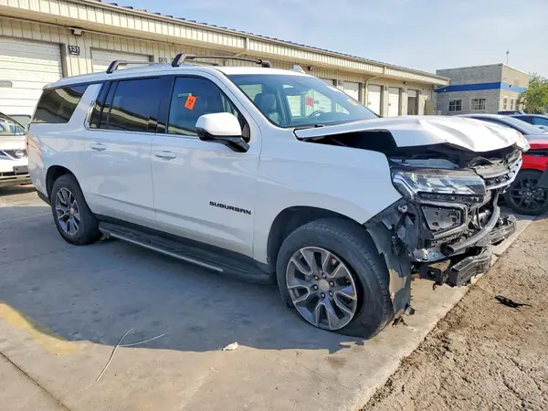 1GNSKCKD9PR479939 — 2023 Chevrolet Suburban, фото 4 с аукциона Copart, Передняя часть