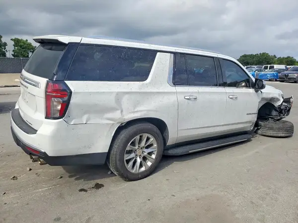1GNSCFKD5PR429599 — 2023 Chevrolet Suburban, фото 3 с аукциона Copart, Передняя часть