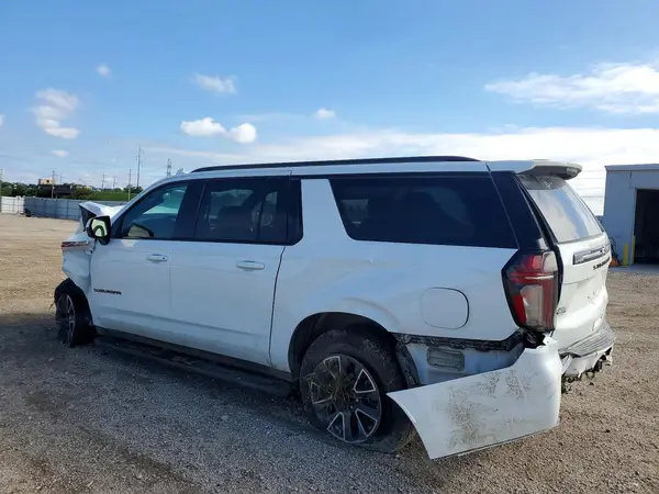1GNSKDKD5PR213386 — 2023 Chevrolet Suburban, фото 2 с аукциона Copart, Передняя часть