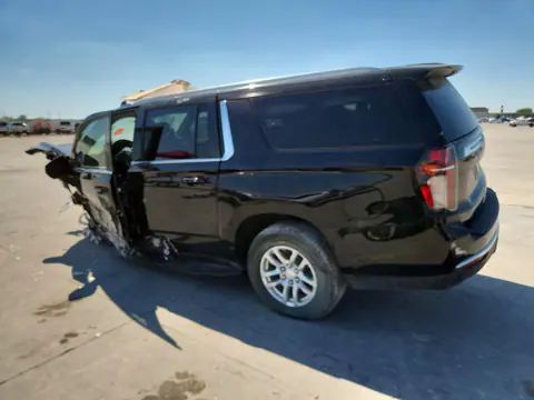 2023 Chevrolet Suburban C1500 Ls VIN 1GNSCBKD5PR465219 фото 2