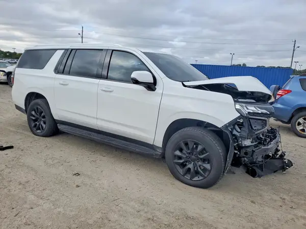 1GNSKCKD0RR367002 — 2024 Chevrolet Suburban, фото 4 с аукциона Copart, Передняя часть