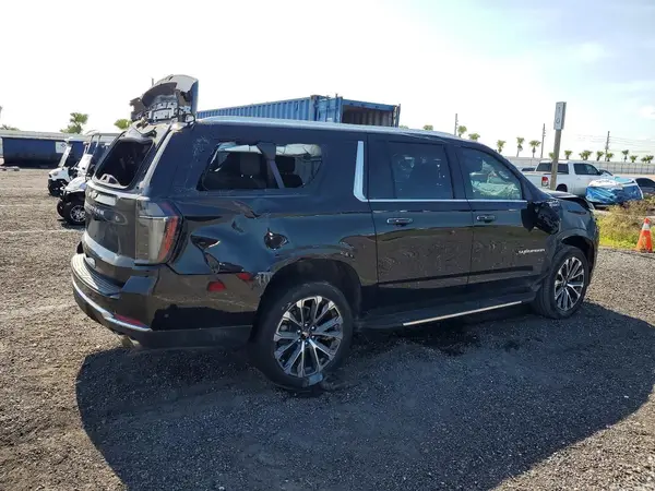 1GNS5GRL1SR230846 — 2025 Chevrolet Suburban, фото 3 с аукциона Copart 28.09.2026, Повреждения со всех сторон