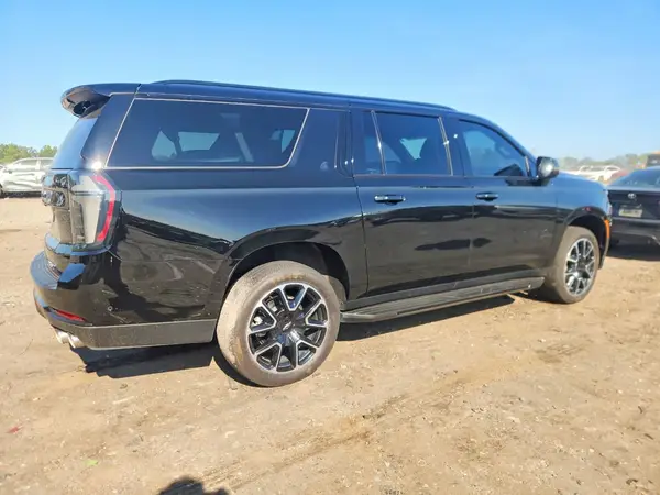 1GNS6ER86SR288657 — 2025 Chevrolet Suburban, фото 3 с аукциона Copart, Механические повреждения