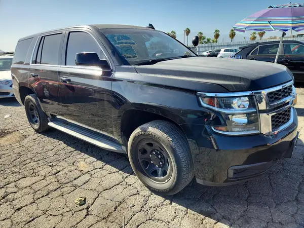 1GNSKDEC0GR251661 — 2016 Chevrolet Tahoe, фото 4 с аукциона Copart, Мелкие вмятины и царапины