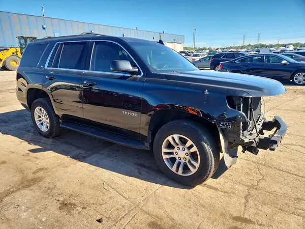 1GNSKBKC0HR147777 — 2017 Chevrolet Tahoe, фото 4 с аукциона Copart 29.09.2026, Передняя часть