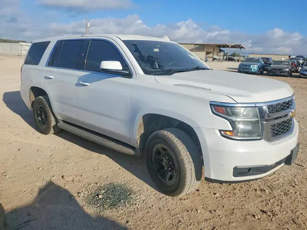 1GNLCDEC0HR234877 — 2017 Chevrolet Tahoe, фото 4 с аукциона Copart, Разукомплектован