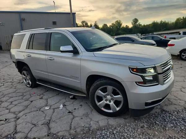1GNSCCKC5JR245244 — 2018 Chevrolet Tahoe, фото 4 с аукциона Copart, Задняя часть