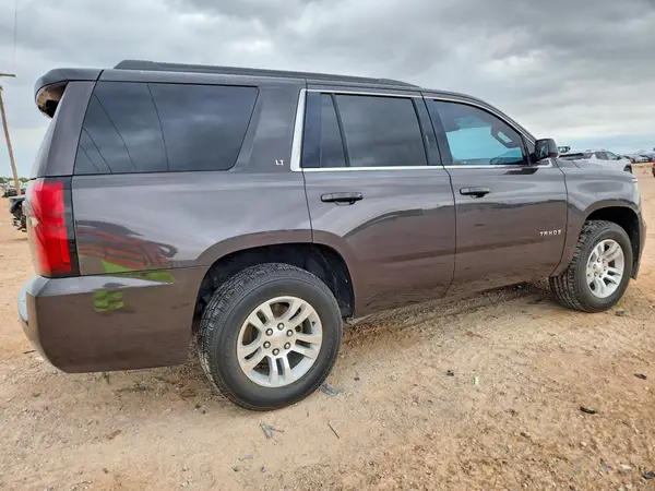 2018 CHEVROLET TAHOE VIN 1GNSKBKCXJR341433 фото 3
