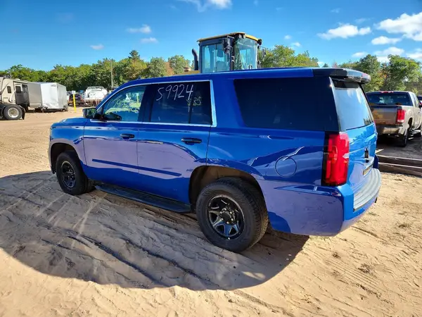 1GNSKDEC7KR402780 — 2019 Chevrolet Tahoe, фото 2 с аукциона Copart 29.09.2026, Мелкие вмятины и царапины