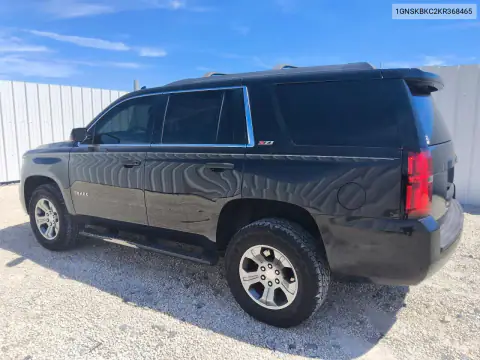 1GNSKBKC2KR368465 — 2019 Chevrolet Tahoe, фото 2 с аукциона Copart, Мелкие вмятины и царапины