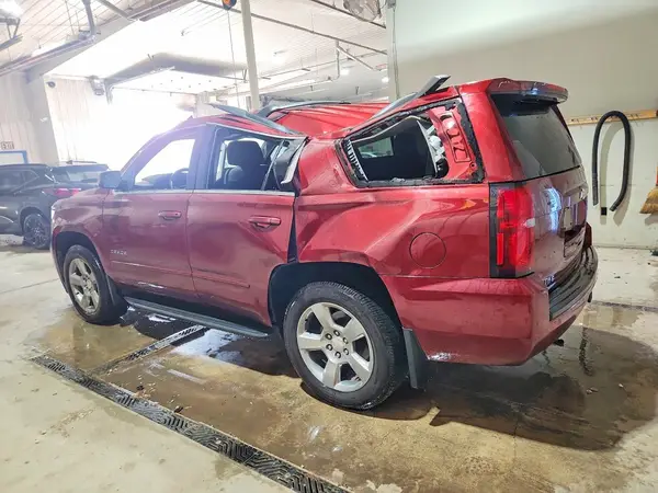 1GNSKAKC9KR185056 — 2019 Chevrolet Tahoe, фото 2 с аукциона Copart 12.10.2026, Крыша