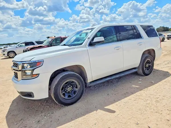 1GNLCDEC6KR298008 — 2019 Chevrolet Tahoe, Разукомплектован (Stripped), фото до ремонта