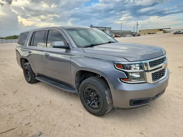 1GNLCDEC2KR294683 — 2019 Chevrolet Tahoe, фото 4 с аукциона Copart 14.10.2026, Естественный износ