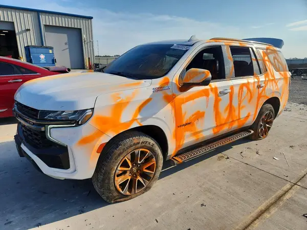 1GNSKPKD5MR140114 — 2021 Chevrolet Tahoe, Вандализм (Vandalism), фото до ремонта