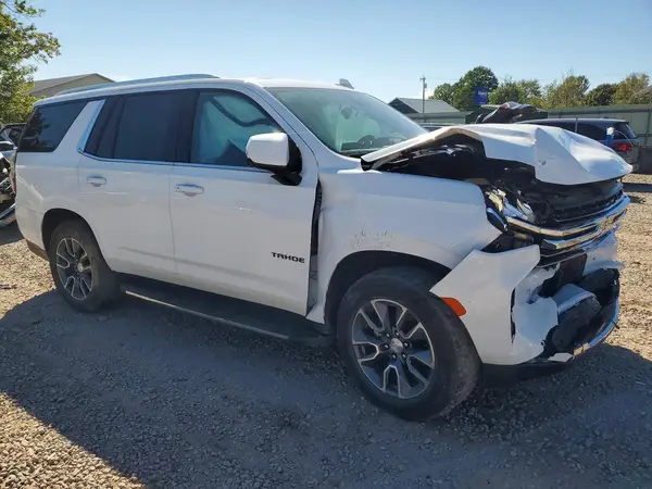2022 CHEVROLET TAHOE VIN 1GNSKNKD0NR167291 фото 4