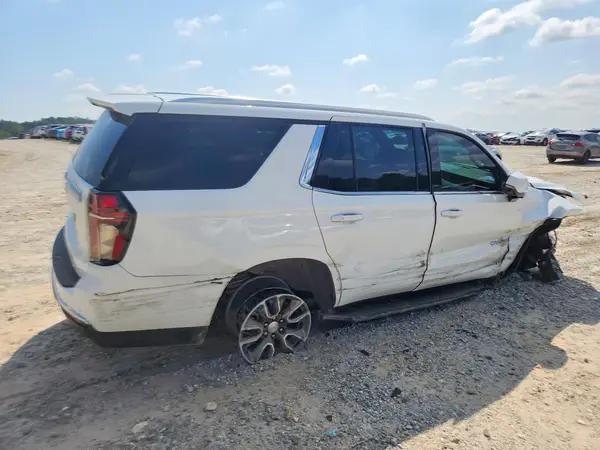 1GNSKNKD3RR270470 — 2024 Chevrolet Tahoe, фото 3 с аукциона Copart, Передняя часть