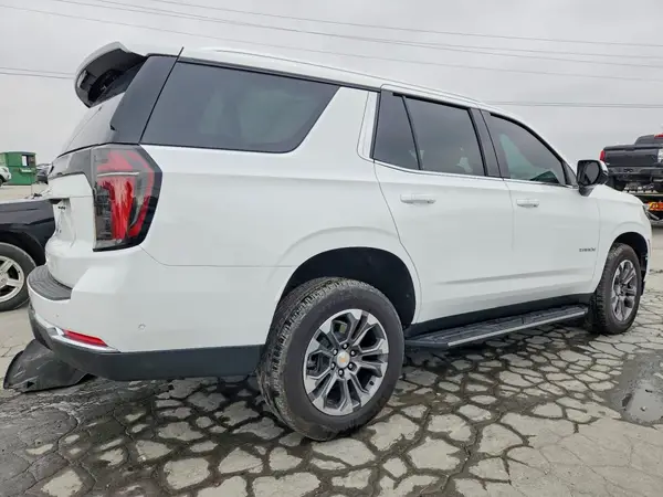 1GNS6MKD7TR153223 — 2026 Chevrolet Tahoe, фото 3 с аукциона Copart, Передняя часть