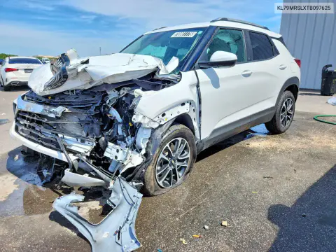 KL79MRSLXTB097625 — 2026 Chevrolet TrailBlazer, Передняя часть, фото до ремонта