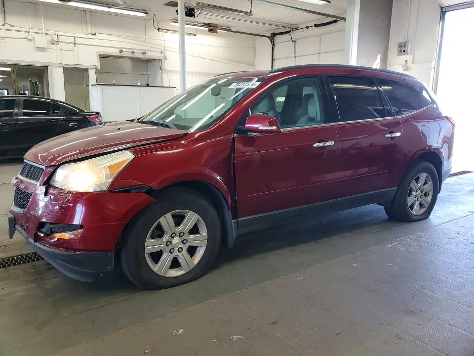 2011 CHEVROLET TRAVERSE VIN 1GNKVJED8BJ368894 фото 1