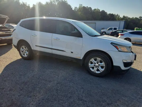 1GNKRFEDXGJ168849 — 2016 Chevrolet Traverse, фото 4 с аукциона Copart, Передняя часть