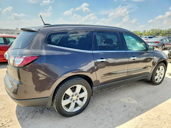 1GNKVGKD0GJ267637 — 2016 Chevrolet Traverse, фото 3 с аукциона Copart, Передняя часть
