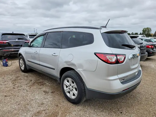 1GNKRFED0HJ157036 — 2017 Chevrolet Traverse, фото 2 с аукциона Copart 13.10.2026, Боковая часть