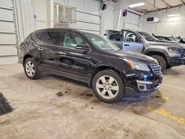 1GNKRGKD6HJ123113 — 2017 Chevrolet Traverse, фото 4 с аукциона Copart, Передняя часть