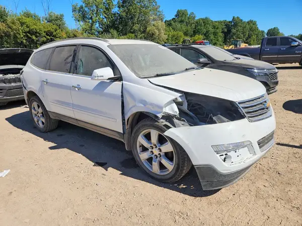 1GNKVGKD0HJ103452 — 2017 Chevrolet Traverse, фото 4 с аукциона Copart, Передняя часть