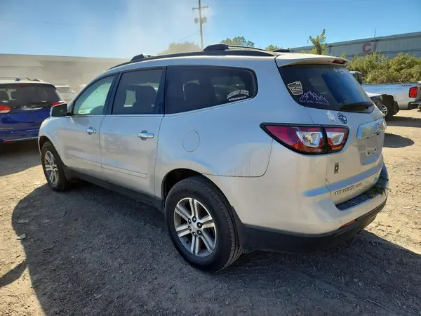 1GNKVGKD8HJ171479 — 2017 Chevrolet Traverse, фото 2 с аукциона Copart, Передняя часть