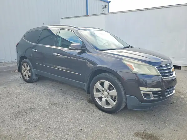 1GNKRJKDXHJ157360 — 2017 Chevrolet Traverse, фото 4 с аукциона Copart, Передняя часть