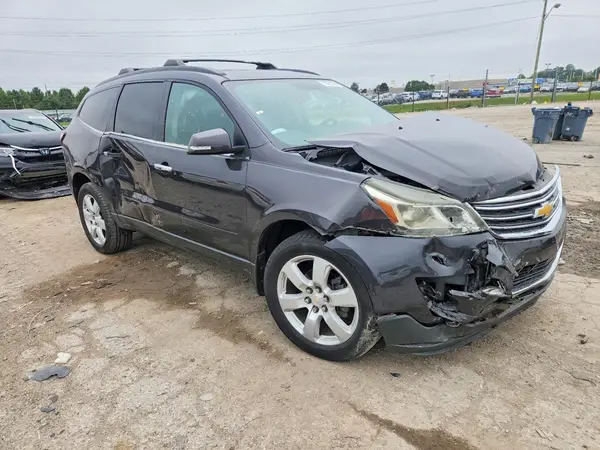1GNKRGKD9HJ289450 — 2017 Chevrolet Traverse, фото 4 с аукциона Copart, Передняя часть