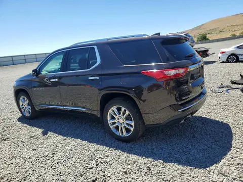 2018 Chevrolet Traverse VIN 1GNEVKKW5JJ156803 фото 2