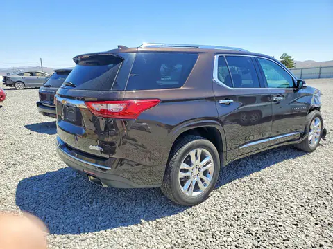 2018 Chevrolet Traverse VIN 1GNEVKKW5JJ156803 фото 3