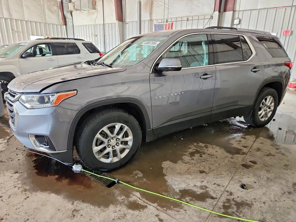 2018 CHEVROLET TRAVERSE VIN 1GNEVGKW9JJ229068 фото 1