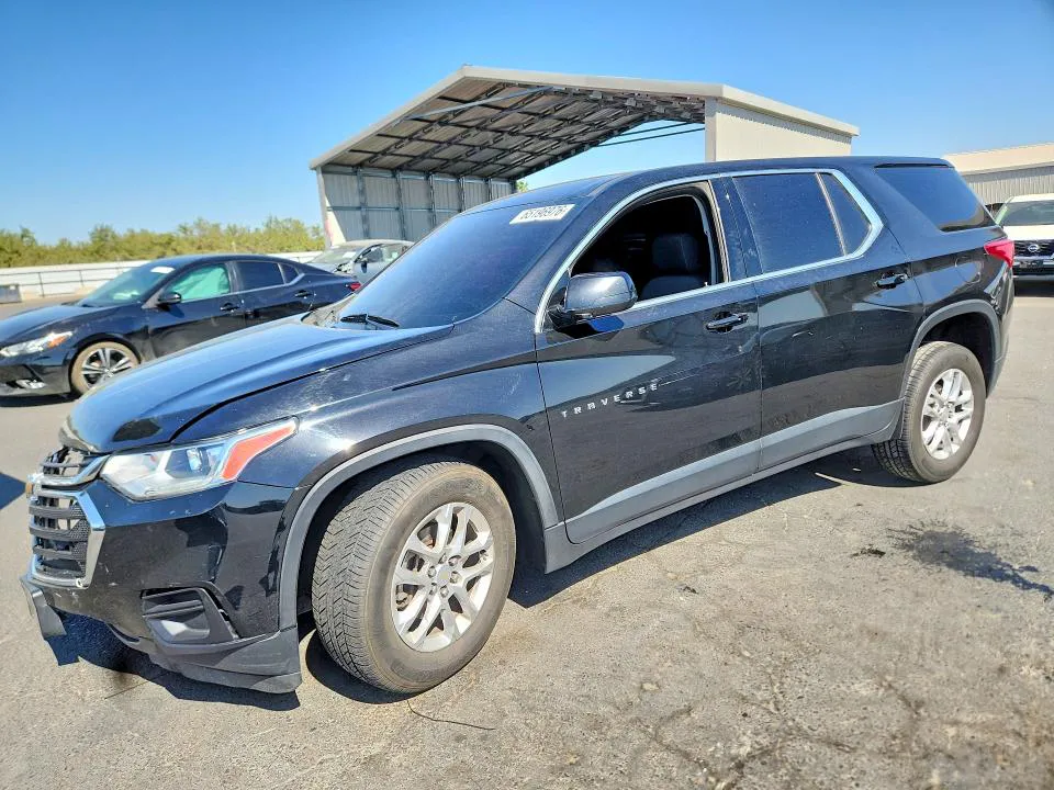 2018 Chevrolet Traverse VIN 1GNERFKW8JJ105596 фото 1