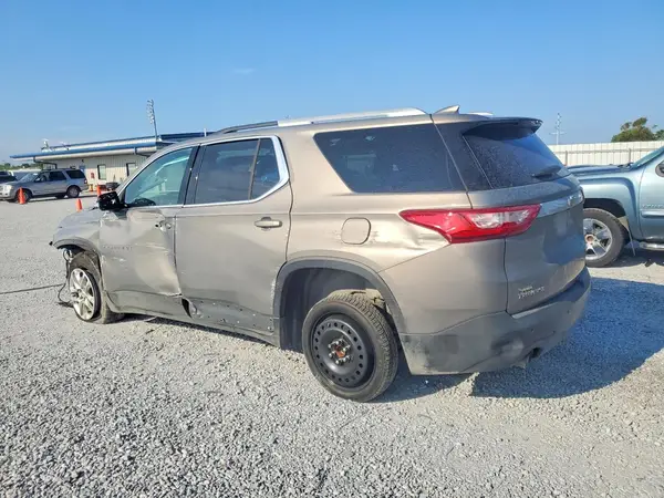 1GNERGKW9JJ243816 — 2018 Chevrolet Traverse, фото 2 с аукциона Copart 05.10.2026, Боковая часть