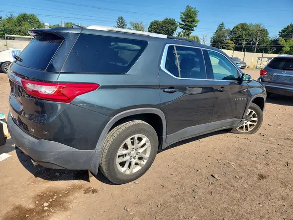 1GNERGKW4JJ126743 — 2018 Chevrolet Traverse, фото 3 с аукциона Copart, Передняя часть