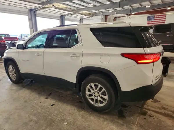 1GNEVGKW0JJ129294 — 2018 Chevrolet Traverse, фото 2 с аукциона Copart, Передняя часть