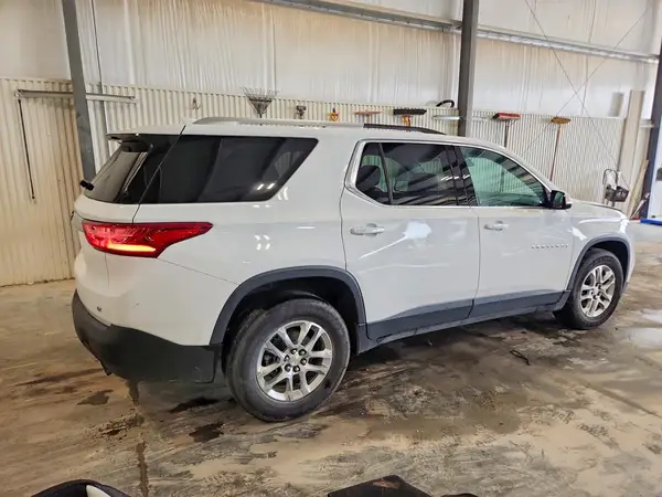 1GNEVGKW0JJ129294 — 2018 Chevrolet Traverse, фото 3 с аукциона Copart, Передняя часть