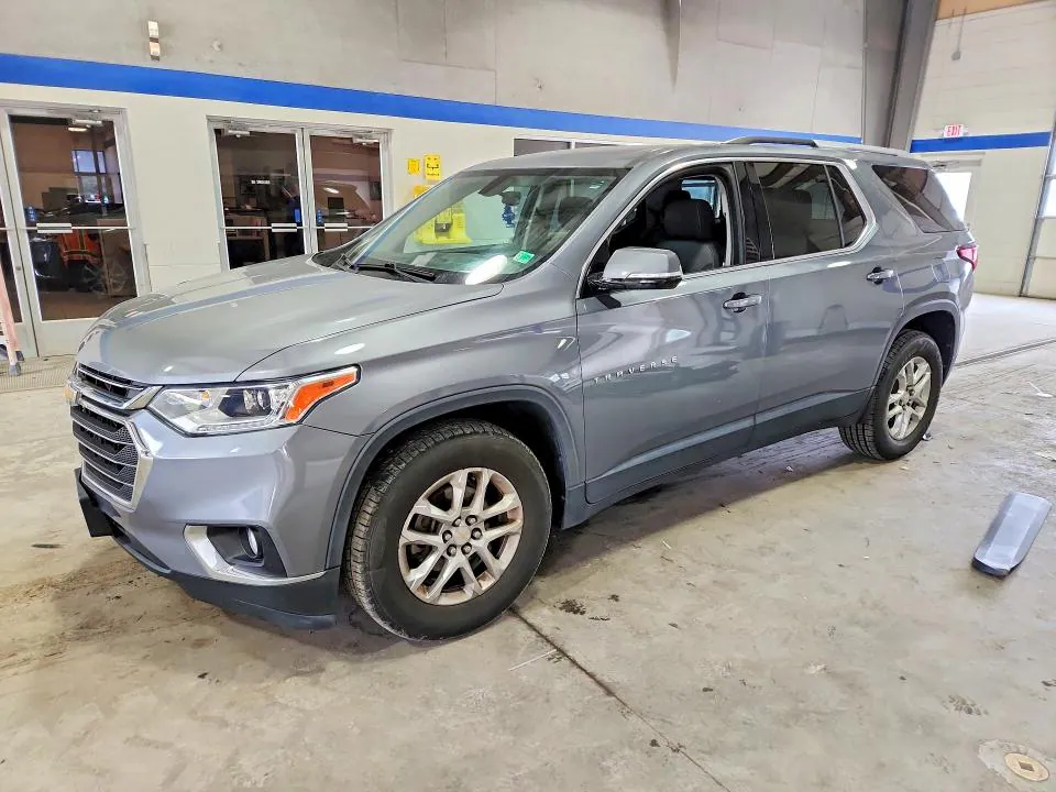 2018 CHEVROLET TRAVERSE VIN 1GNEVGKWXJJ123972 фото 1