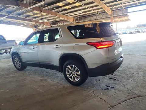 2018 Chevrolet Traverse VIN 1GNERFKW7JJ150089 фото 2