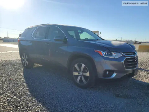 2018 Chevrolet Traverse Lt VIN 1GNEVHKW5JJ192588 фото 4