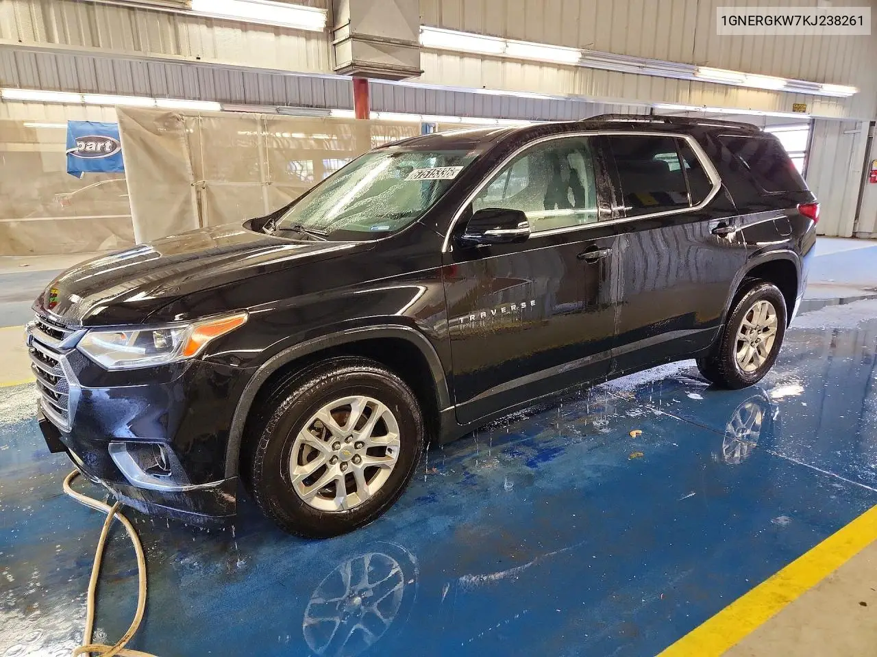 1GNERGKW7KJ238261 Chevrolet Traverse 2019 — повреждение Сторона, фото до ремонта
