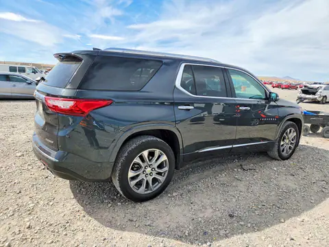 2019 Chevrolet Traverse VIN 1GNEVKKW6KJ268513 фото 3