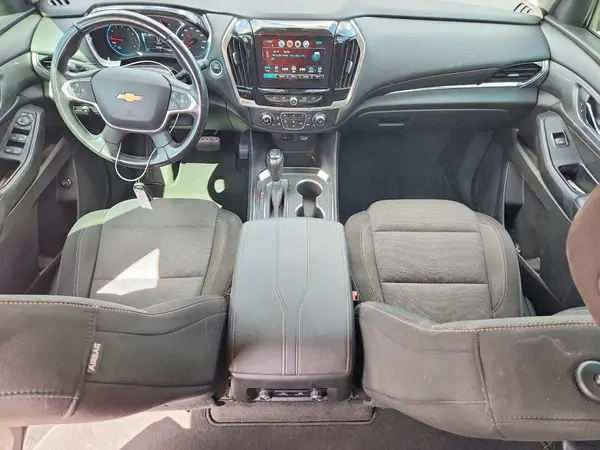 2019 CHEVROLET TRAVERSE VIN 1GNERGKW4KJ138179 фото 8