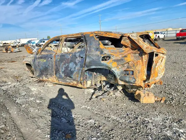 1GNEVKKW4LJ263182 — 2020 Chevrolet Traverse, фото 2 с аукциона Copart 30.09.2026, Пожар