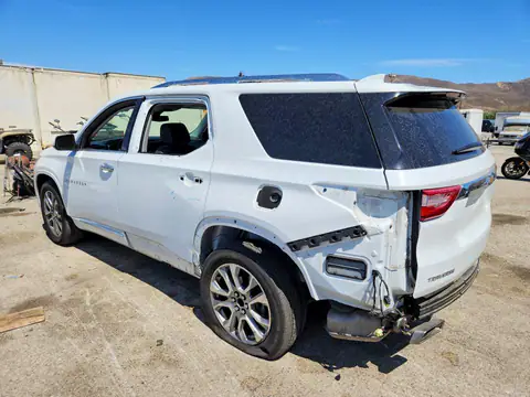 2020 Chevrolet Traverse VIN 1GNERKKW8LJ225121 фото 2
